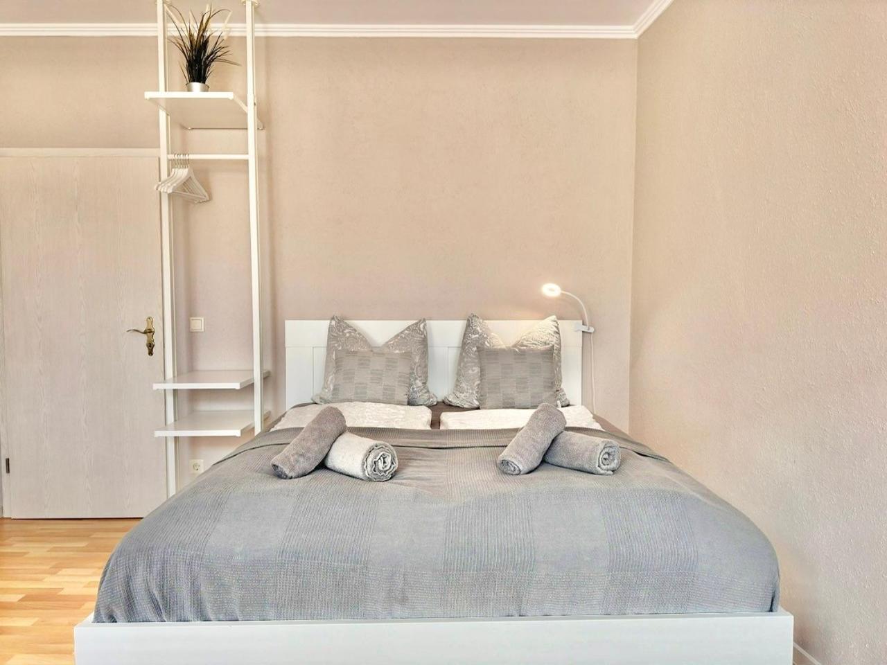 Appartement "Stadtgefluester" Im Zentrum, Inkl Stellplatz, 2 Betten, Babybett, Balkon, Gratis Kaffee Und Tee, Wlan Bautzen Exterior foto